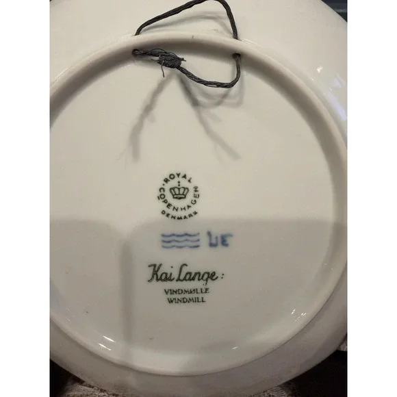 Vintage 1963 Royal Copenhagen Collectible Christmas Plate "The Windmill" - Picture 5 of 5